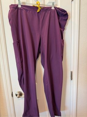 Women's Straight-Leg Medical Scrub Pants in Plum